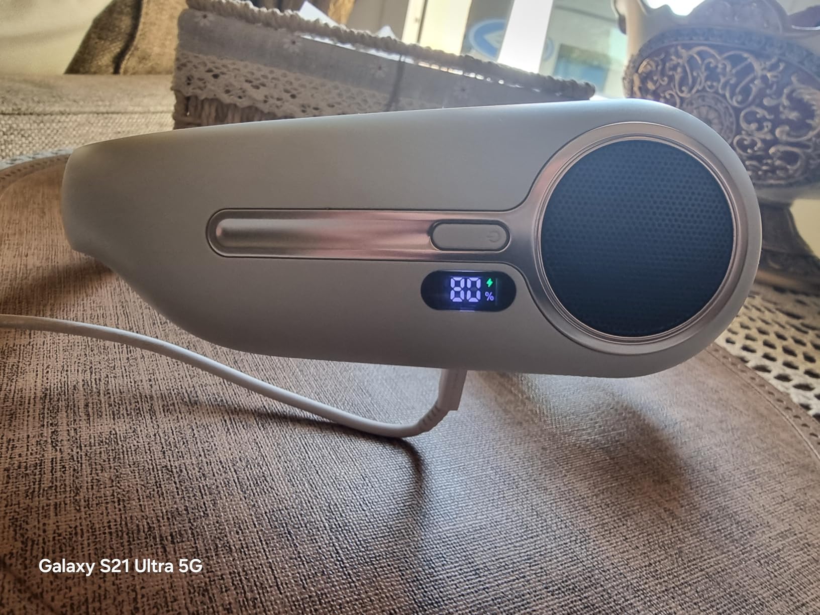 Portable Neck Fan, Personal Wearable Bladeless Fan, 6000mAh USB Rechargeable, 360° Airflow, LED Display, 4-Speeds, Hands Free Fan for Outdoor Indoor, Birthday Gifts for Men Women Dad Mom (Black) customer photo 2