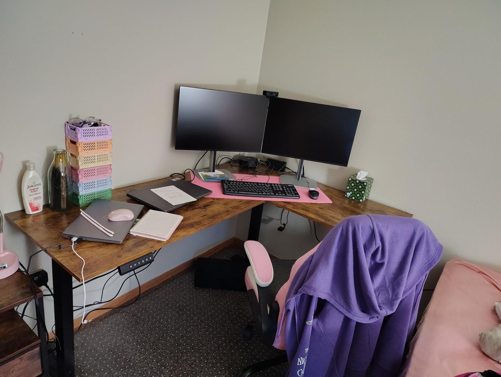Casaottima 63 Inch L Shaped Electric Standing Desk, Home Office, White customer photo 2