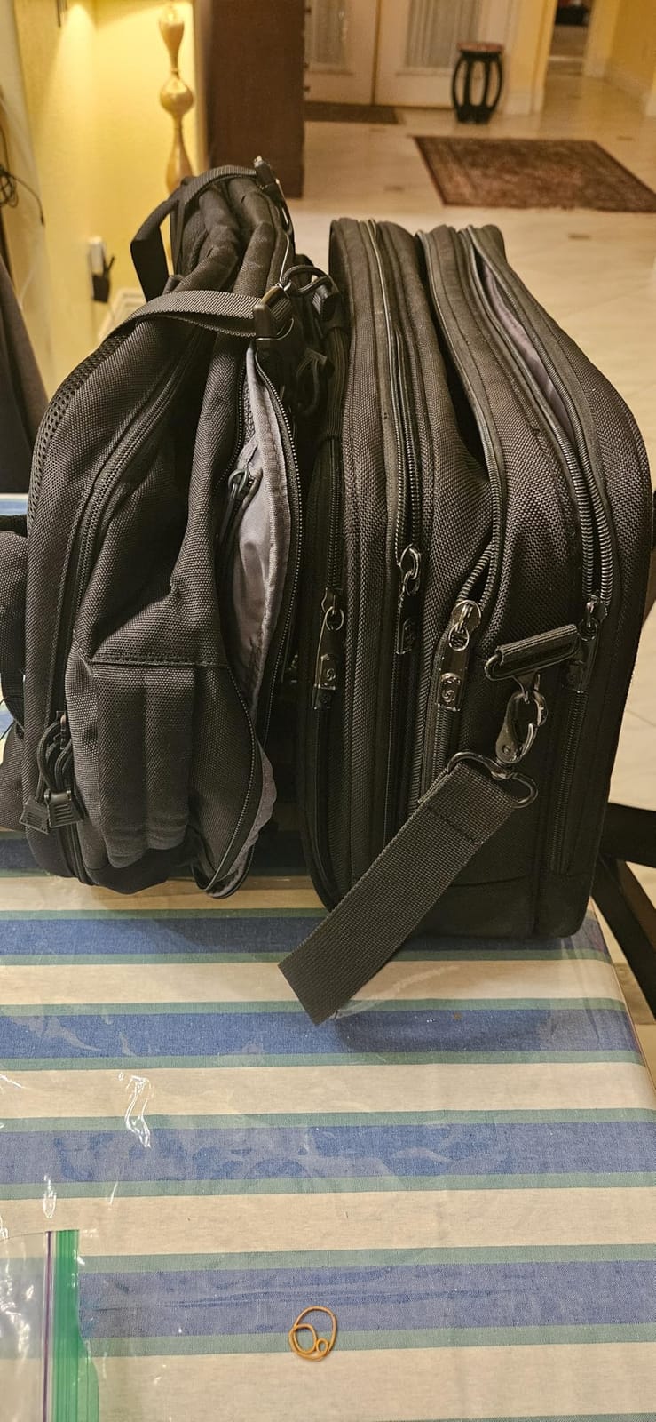 MOZETO TSA Approved Carry On Backpack, Extra Large Tactical Travel Backpack for Men, Airplane Approved Weekender Bag for Flight (Black) customer photo 2