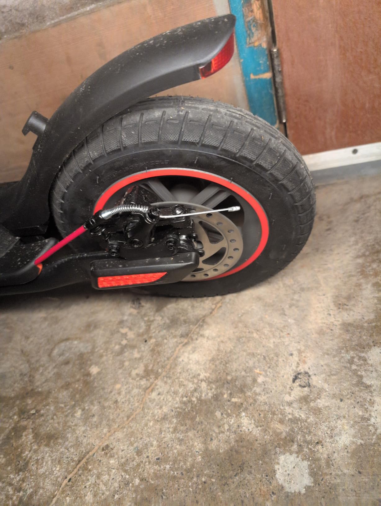 iScooter Electric Scooter for Adults&Big Kids, Portable Foldable E-Scooter | Cruise control, Smart App, dual braking, LED lights, and pneumatic tires for smooth campus, city, and daily rides customer photo 1