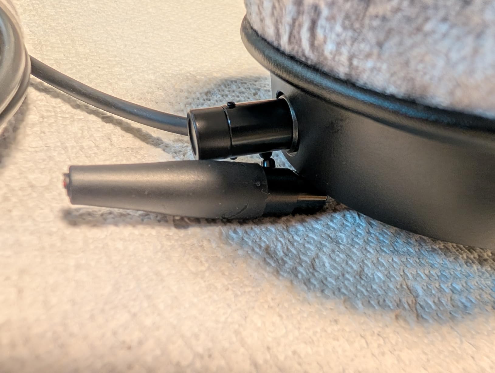 beyerdynamic DT 990 Pro X (48 Ohm), Open-Back Studio Headphones, Black | No amp needed, mixing, editing and critical listening reference, detachable cable customer photo 1