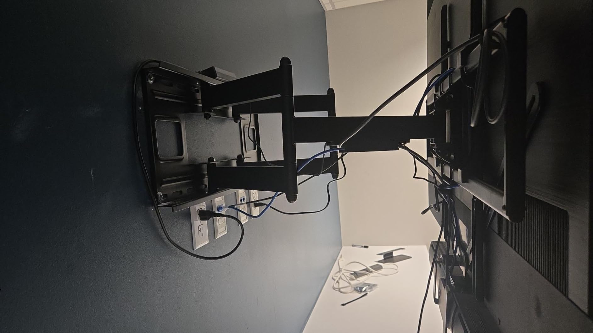 monTEK Heavy Duty Full Motion TV Wall Mount for 60-120 Inch Extra Large TVs | Holds 265 lb, 4X load tested; 27.7 in extension, +/-60 degree swivel and tilt; max VESA 900x600, fits 12-24 in wood studs customer photo 1