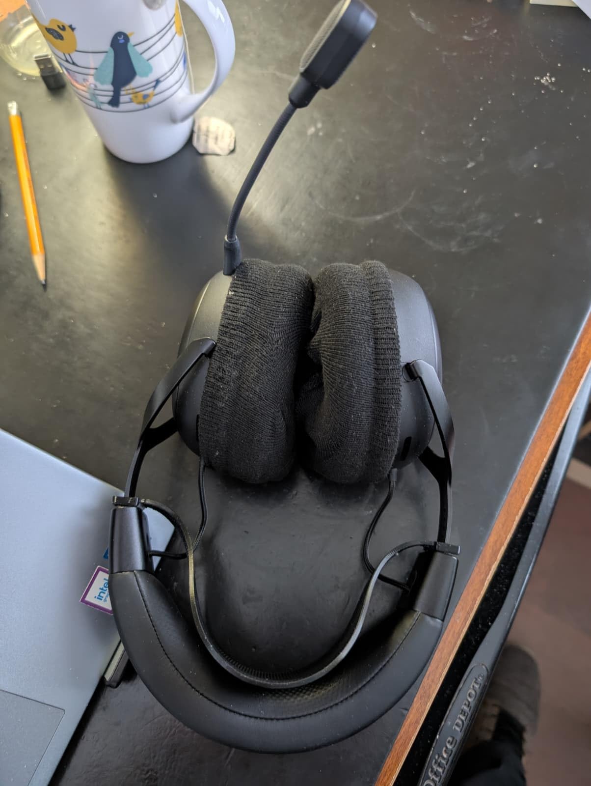HyperX Cloud III S - Wireless Gaming Headset for Multi-Platform, 2.4GHz, Bluetooth, Battery Life up to 120 Hours 2.4GHz / 200 Hours Bluetooth, 53mm Angled Drivers, Detachable Mic - Black customer photo 2