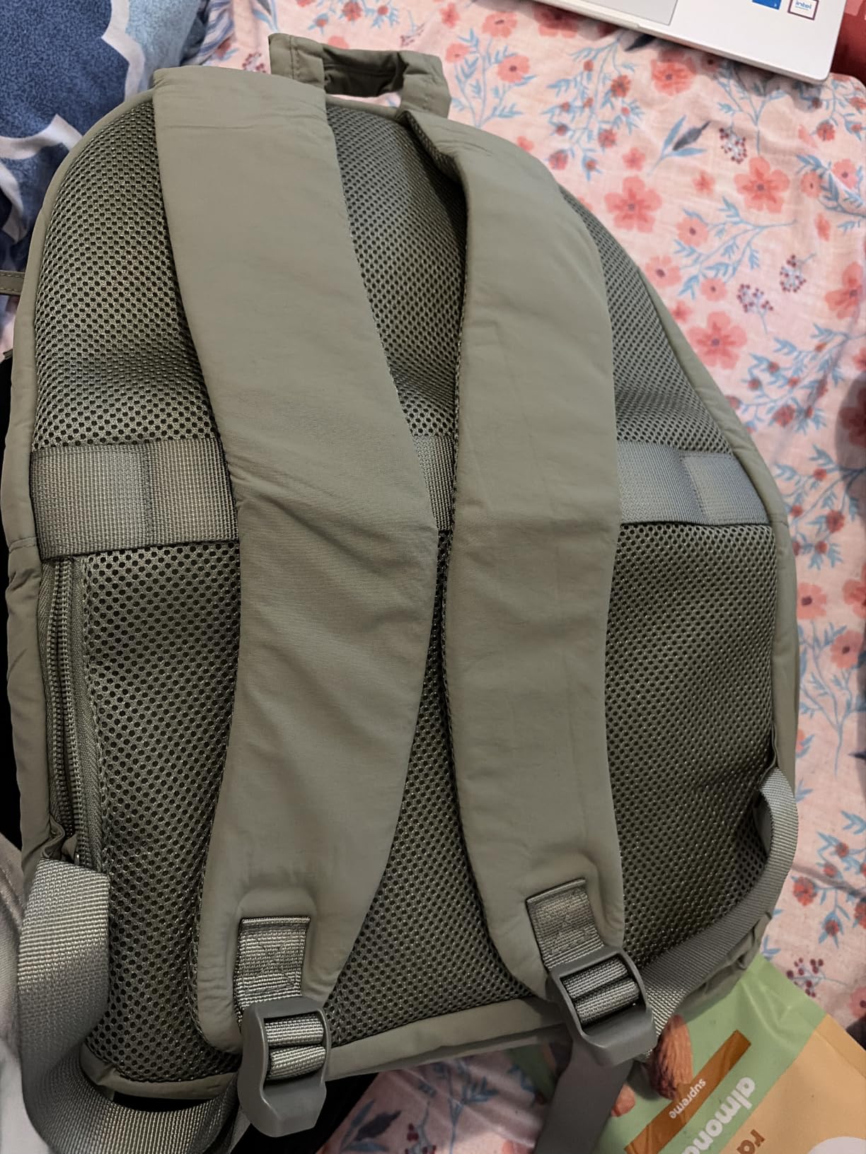 Uselike Travel Backpack for Women, 15.6 Inch Laptop Backpack, Quilted College Bookbag, Cute Work Backpacks, Water Resistant (Sage Green) customer photo 1