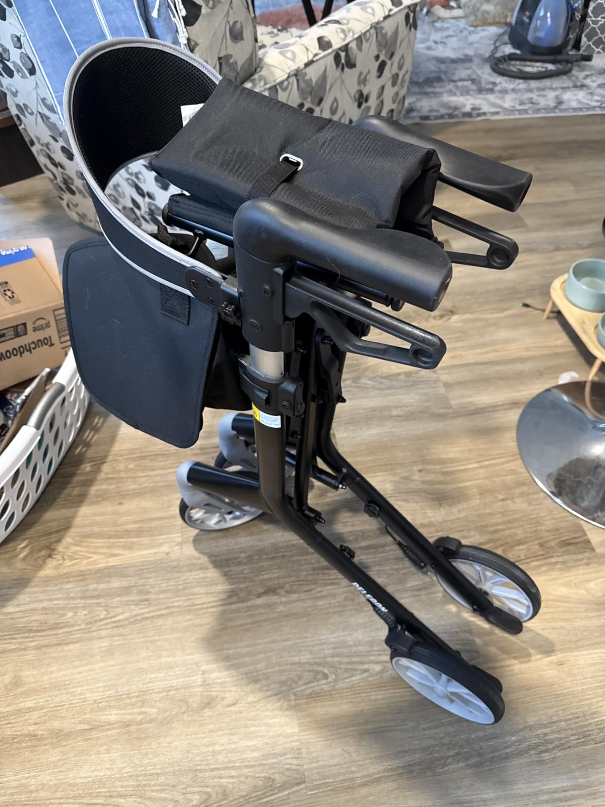 Pelegon Rollator Walker with Seat for Seniors - Lightweight Foldable Walker with Padded Seat & Backrest, Adjustable Handles, Reflective Frame, Carry Bag - Heavy-Duty 300lb Support - Blue customer photo 2