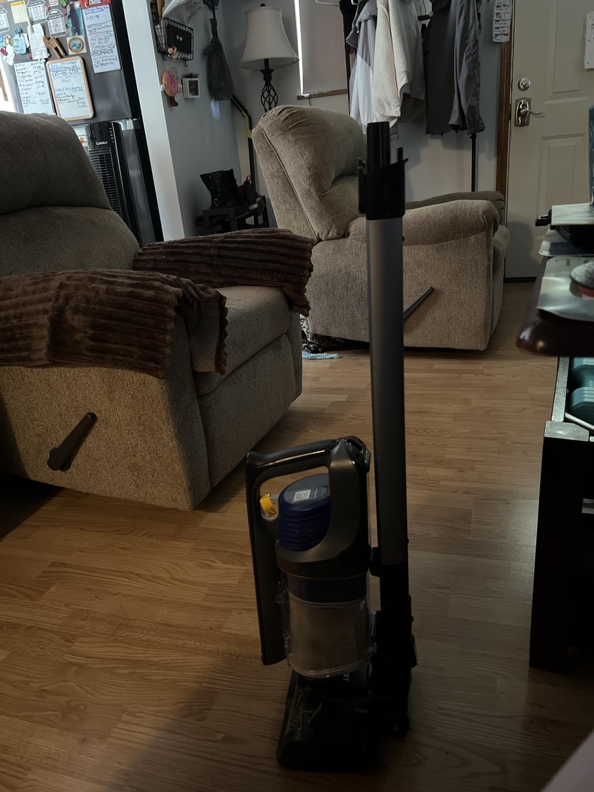 Shark PowerPro Reveal Plus Cordless Vacuum Cleaner - Charcoal - IZ376H, Lightweight Vacuum for Hardwood Floors and Carpet, Handheld Stick Design, 40-Min Runtime customer photo 2
