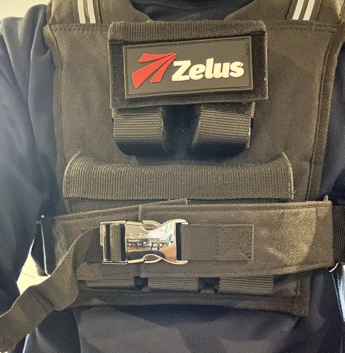ZELUS Weighted Vest Men, 23lbs/36lbs/45lbs Adjustable Weight Vest | Removable Iron Weights, Reflective Stripe, No-Bounce Design, Hand Washable, Strength Training, Running, HIIT & Calisthenics customer photo 1
