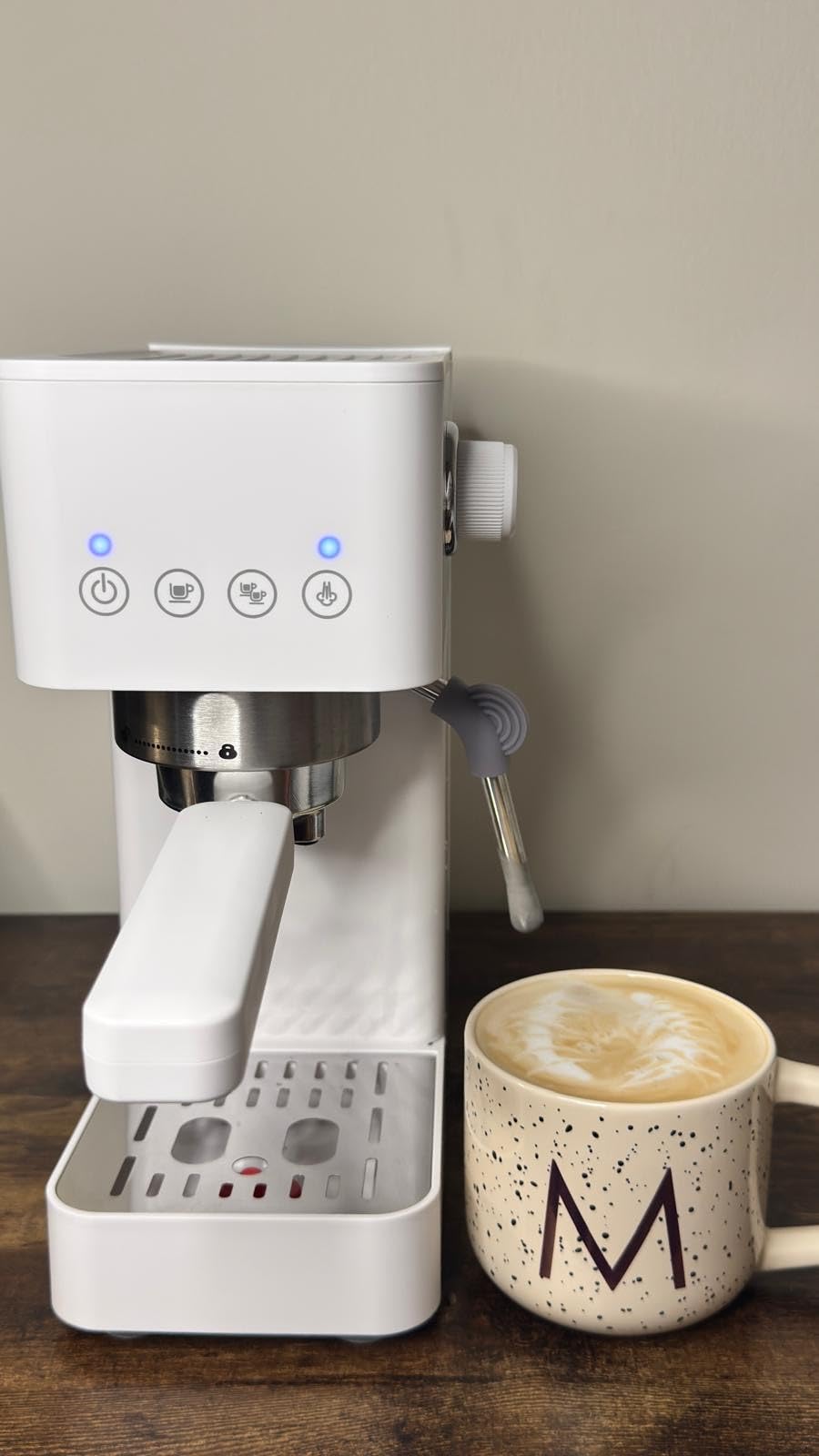 AMZCHEF Compact Espresso Machine 20 Bar, Americano, Latte & Cappuccino, Easy One-Touch Brewing, 30s Heat-Up, Stable PID Control, Easy Milk Frothing, Compact Design, 50oz Tank, White customer photo 2
