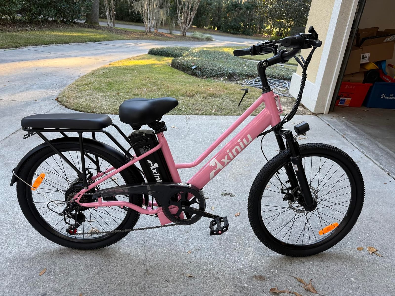 24 Inch Electric Bike for Adults, Step Through Ebike for Women, Peak 1000W Motor 22MPH, 48V 20AH Removable Battery Up to 70 Miles, 7 Speed Dual Shock Absorber, City Cruiser Commuter Bicycle customer photo 1
