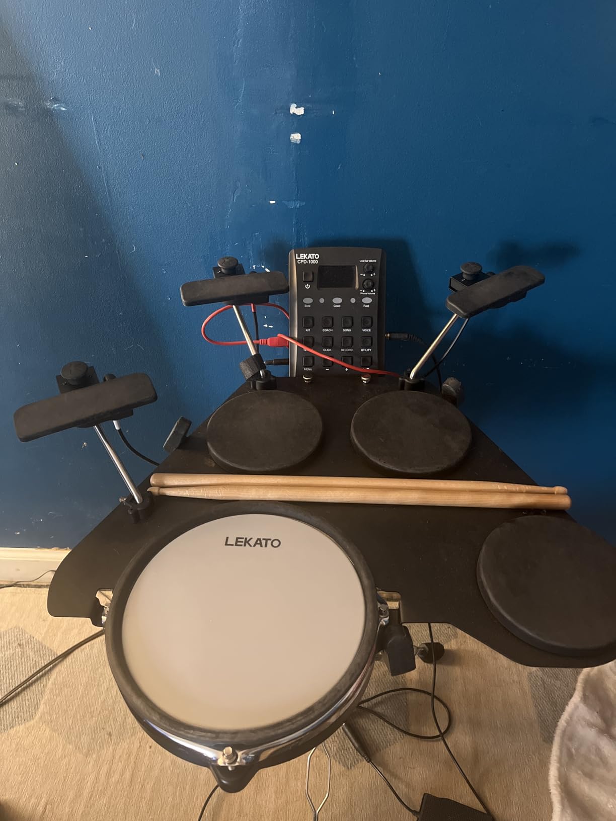 LEKATO CPD-1000 Electronic Drum Set with Quiet Mesh Pads, Portable Electric Drum Set, 220+ Sounds, USB MIDI, 2 Robust Footswitch, Sticks, Travel Bag customer photo 1