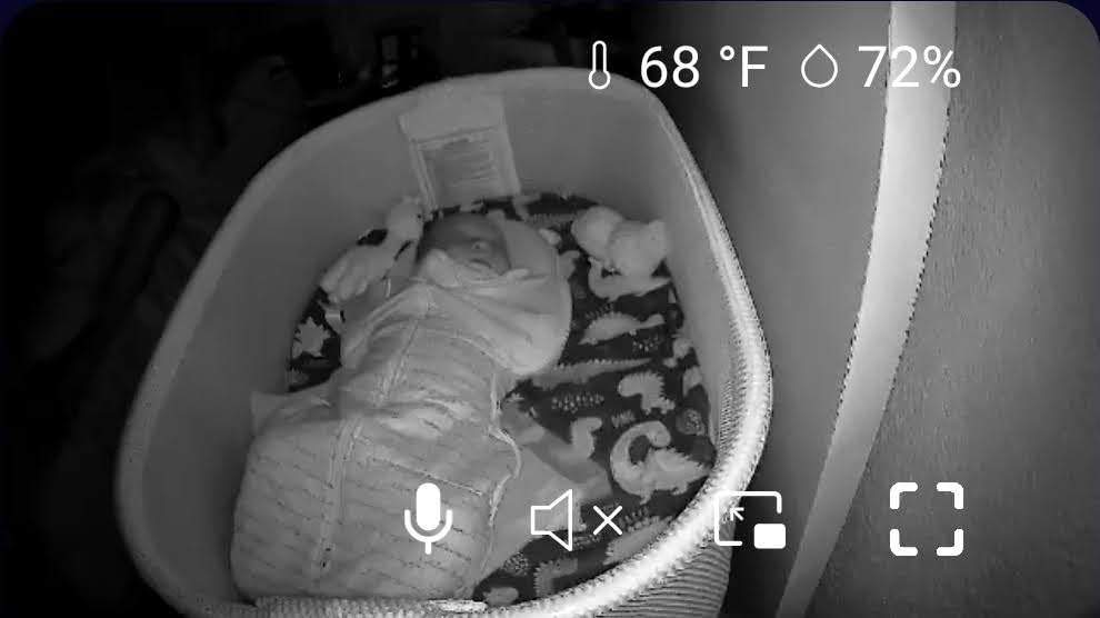 Owlet Dream Sight Smart Baby Monitor, 2K HD WiFi Camera, Cry Alerts | Custom Notifications For Motion And Room Temp, Night Vision, Two-Way Talk, Secure WiFi Encryption, Dream Sock Compatible customer photo 2