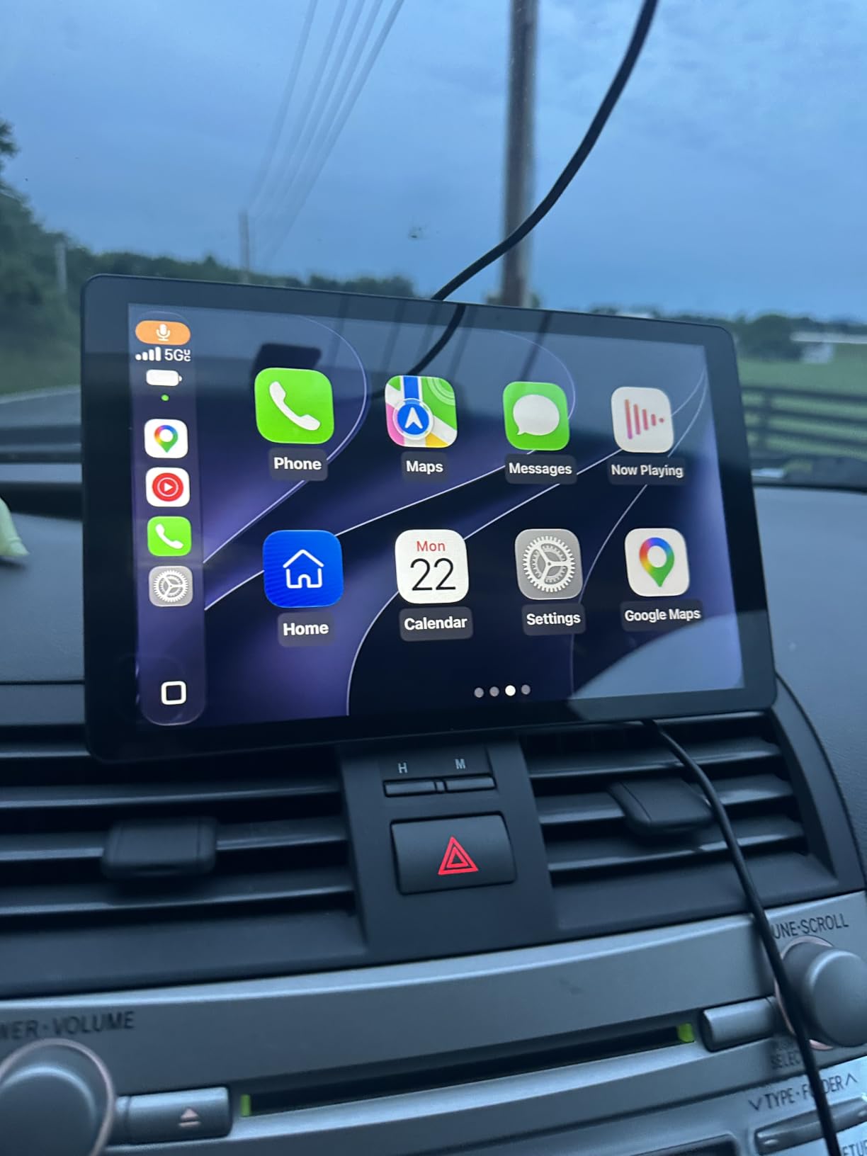IIWEY iK11 11-Inch Wireless Apple CarPlay Screen, Android Auto, 4K Dash Cam | Ultra-Slim 0.16 Inch Touchscreen Car Stereo with 1080p Backup Camera, GPS, Mirror Link, Voice Control customer photo 1