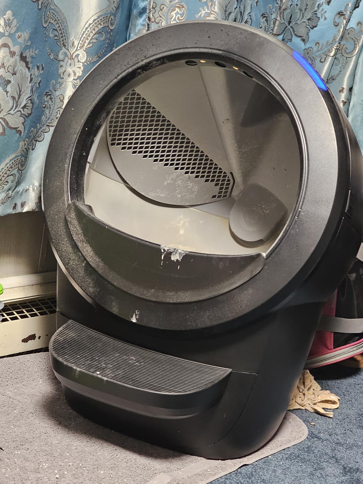 Whisker Litter-Robot 4 Supply Bundle - Automatic Self-Cleaning Cat Litter Box, Includes 3 OdorTrap Refills, 10 Liners, 30 Cleaner Wipes, & 2 Carbon Filters customer photo 2