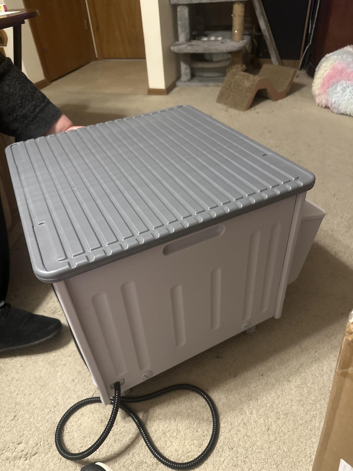 Indestructible Heated Cat House for Outside Cats Winter, Weatherproof & Insulated & Elevated Feral Cat House with Escape Door, Outdoor Indoor Cat Shelter for Stray Barn Cat 17.7×14.9×17.5 customer photo 1