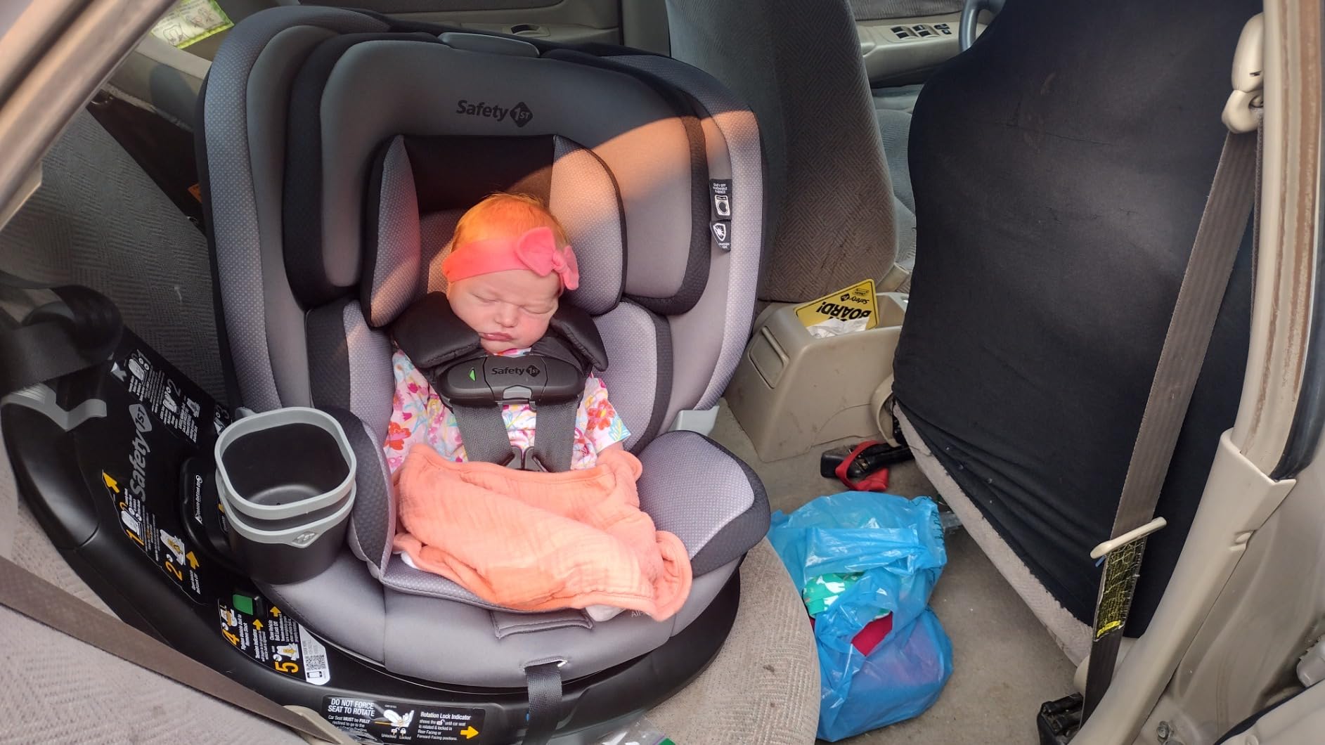 Safety 1st Turn and Go 360 DLX 360 Car Seat, Rotating All-in-One Convertible Car Seat, Sand Bucket customer photo 1