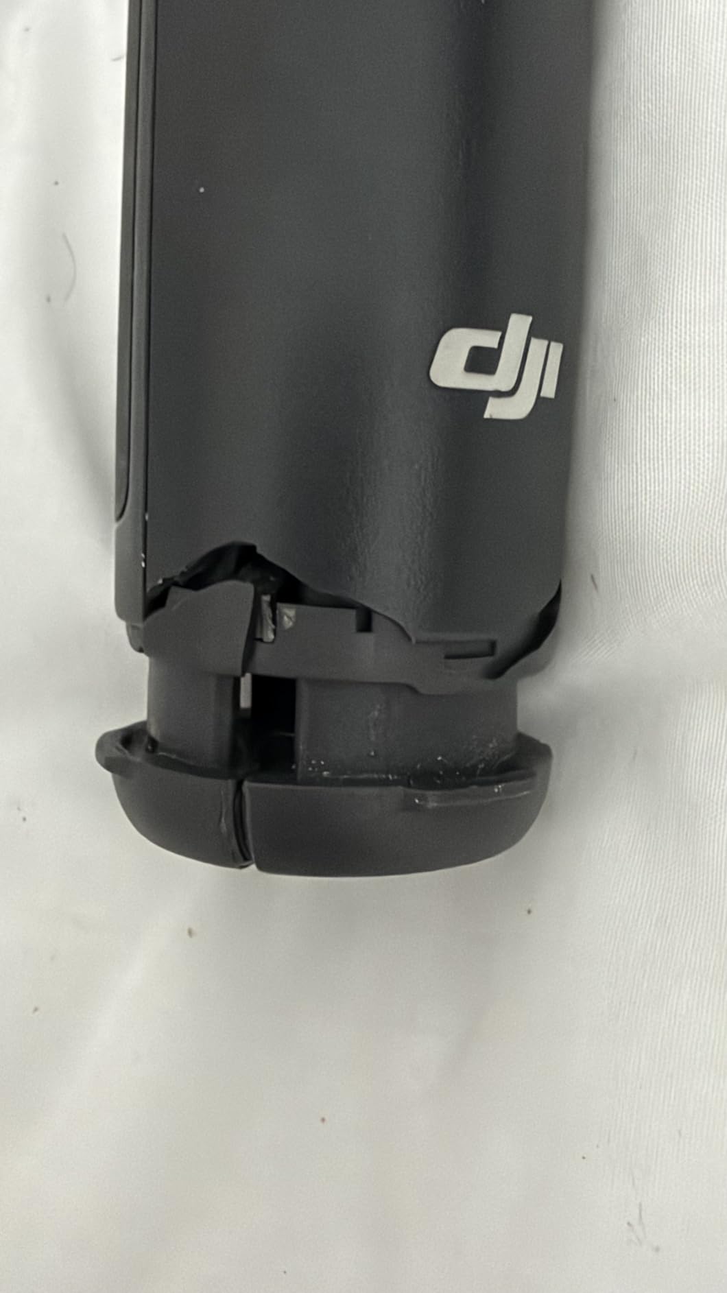 DJI Osmo Mobile 8 Gimbal Stabilizer for Phone, 3-Axis Stabilization | AI Native Tracking with Audio & Lighting, 360 Pan Rotation, Built-in Extension Rod & Tripod, 10h Battery, Extension Rod customer photo 2