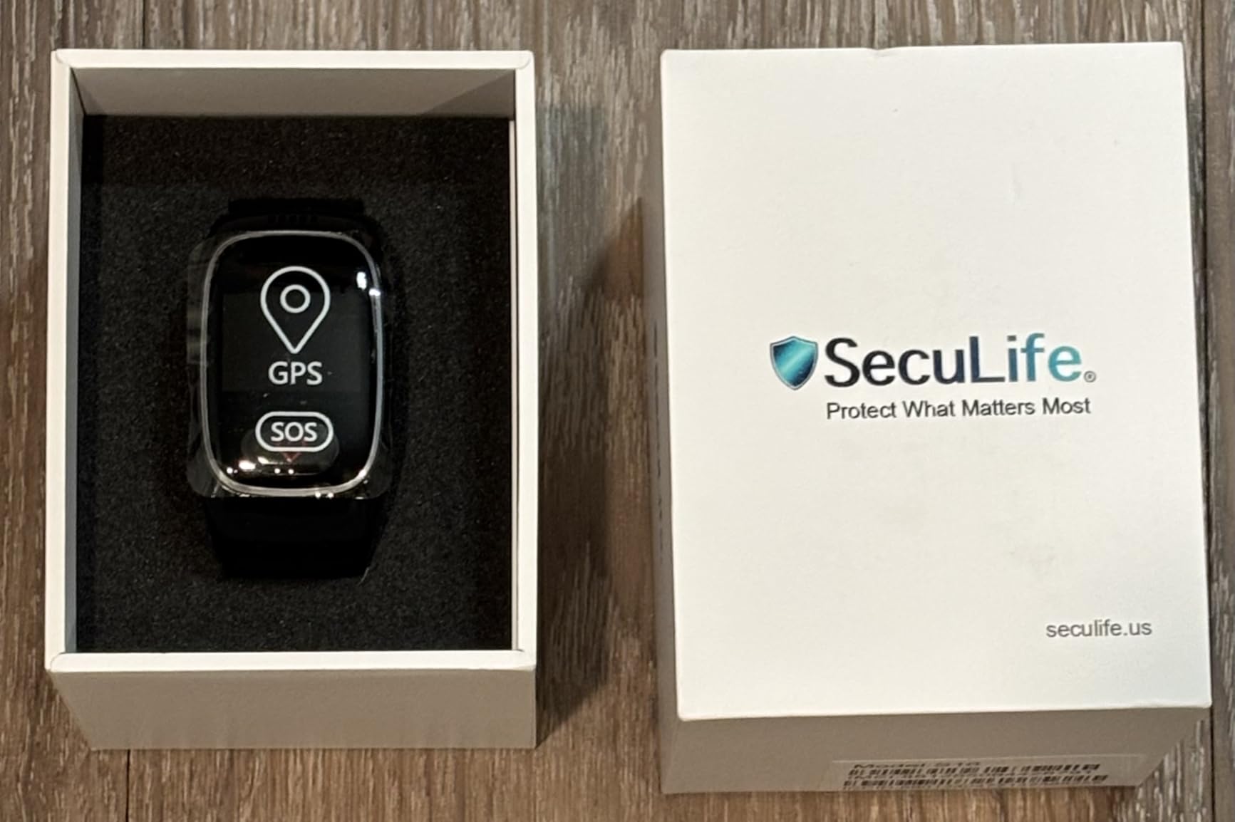 Seculife Medical Alert Smartband for Seniors - Alerts Go Direct to Family, No Call Center | Auto Fall Detection, GPS Tracking, Heart Rate Monitor, 2-Way Calling, SOS Button, Waterproof Wearable customer photo 1