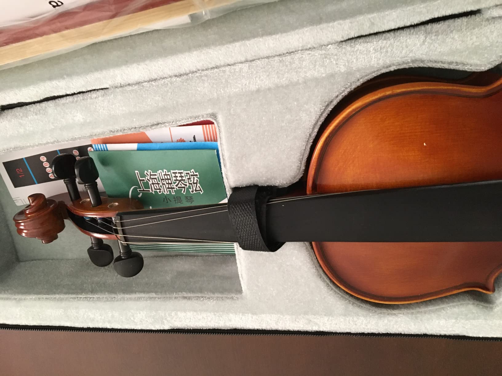 Vangoa Violin 4/4 Full Size Set, Handcrafted Entry Level Acoustic Violin Set with Lightweight Hard Case, Suitable for Beginners, Teens, 12+, Adults, Right Handed Players customer photo 1