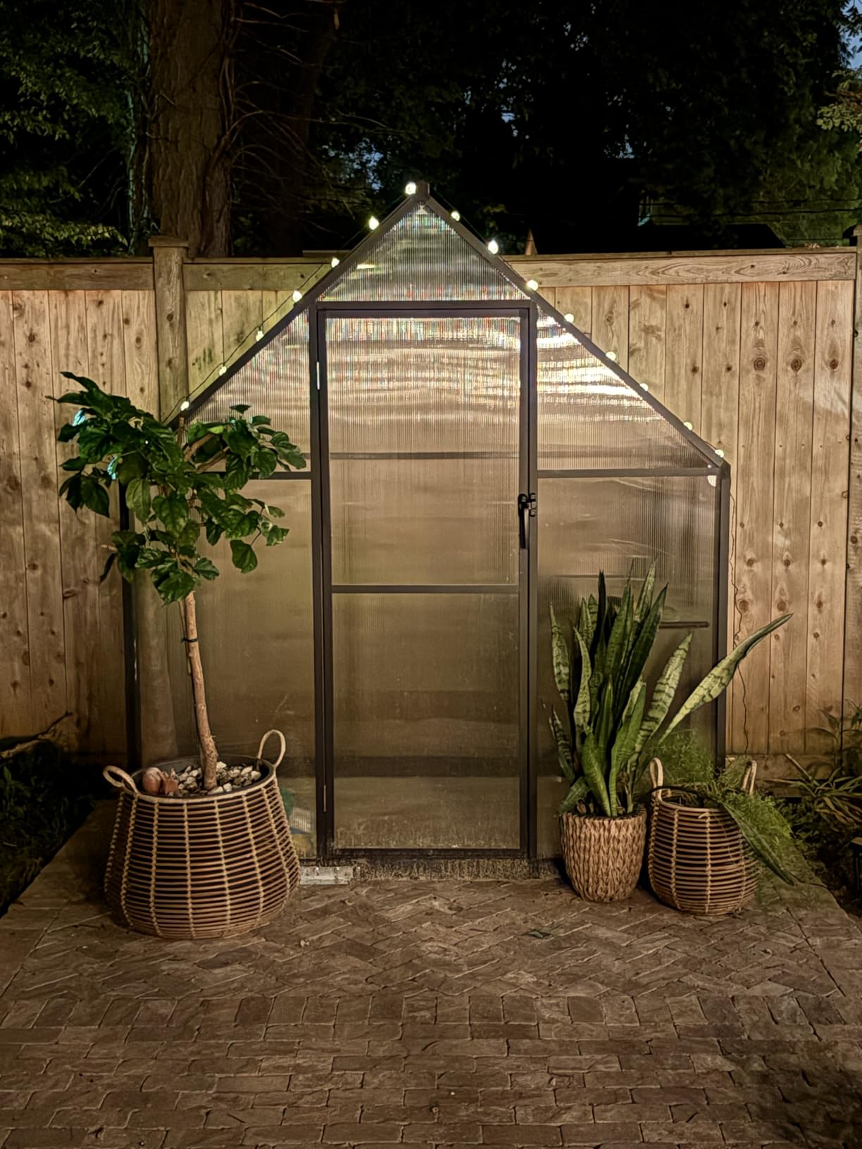 6X4FT Greenhouse with Thermometers, Small Greenhouse for Outdoors | Polycarbonate Green House for Outside with Lockable Hinged Door, Easy Assembly Walk-in Greenhouse with Roof Vent for Backyard customer photo 1