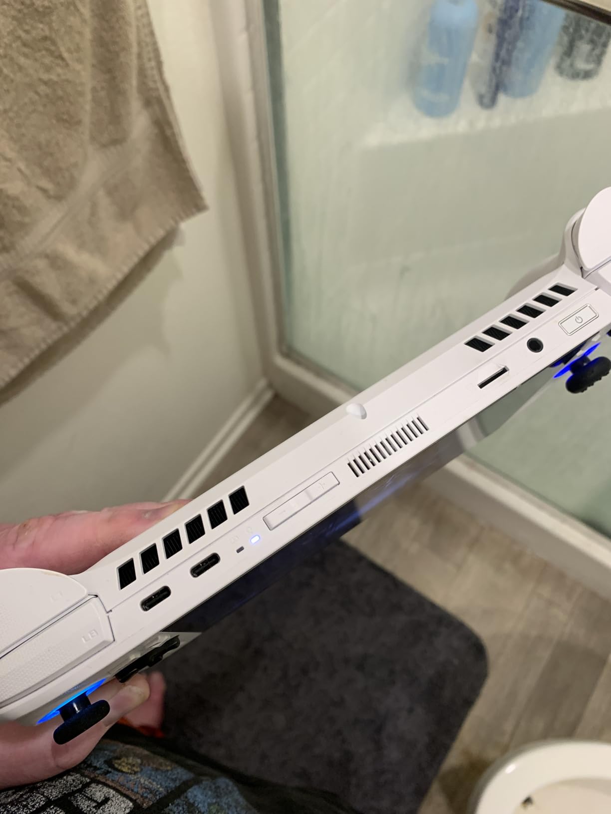 ROG Xbox Ally - 7