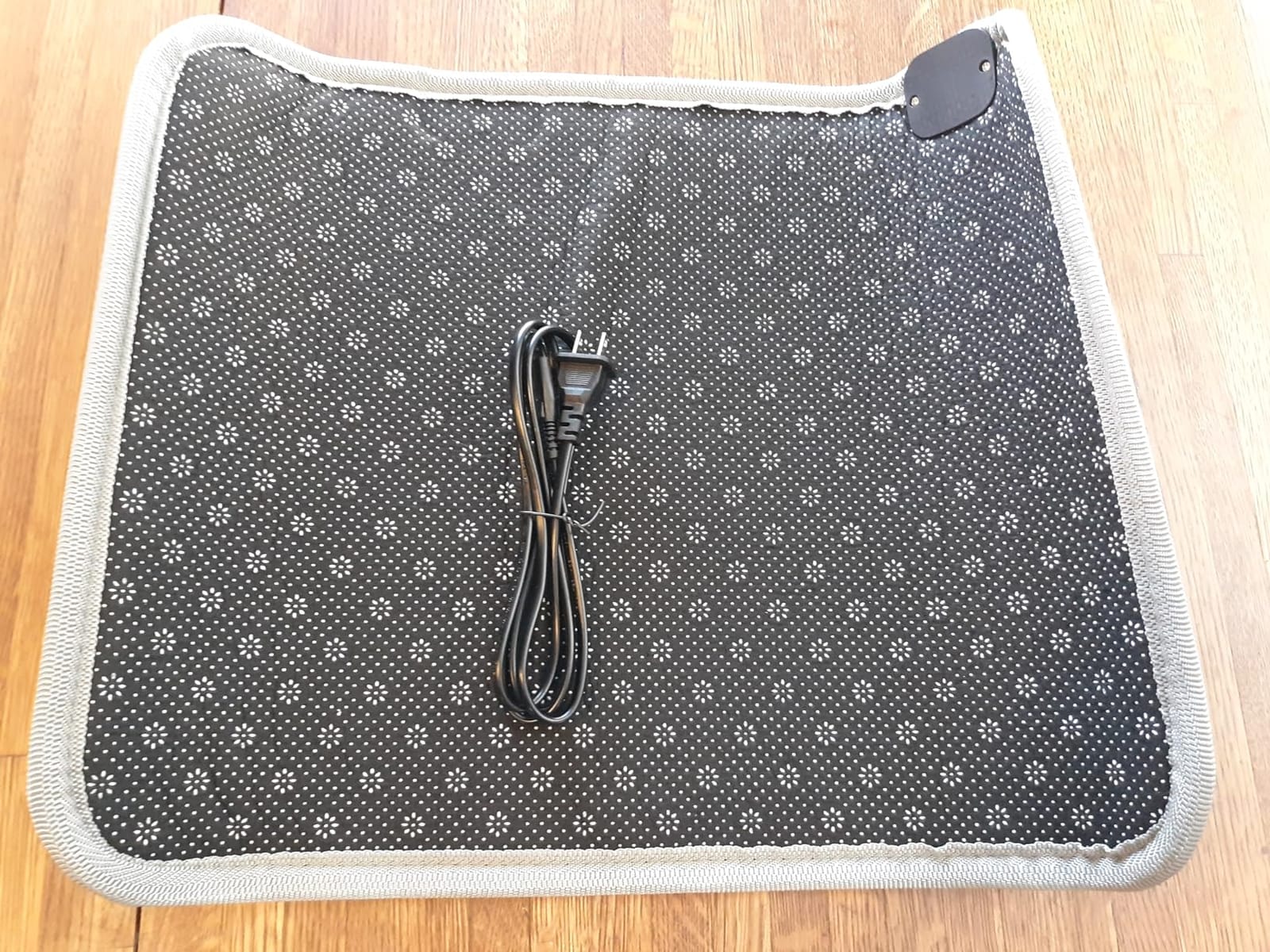 Heated Floor Mat for Foot Warmer - 110V Adjustable Temperature Under Desk Electric Heater with Timer for Office Bathroom Home, Heating Pad for Cold Feet customer photo 2