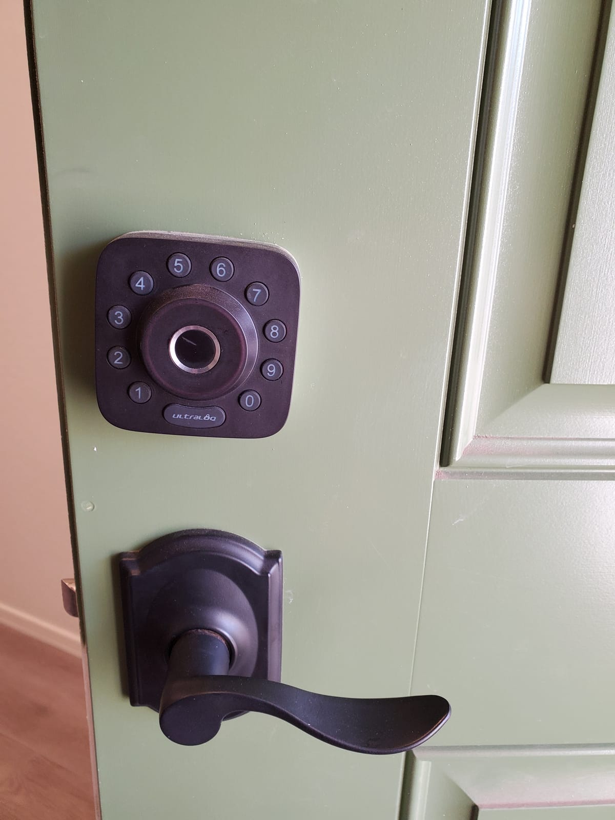 ULTRALOQ Bolt SE Wi-Fi Smart Lock, Matter Over Thread, App Remote Access customer photo 2
