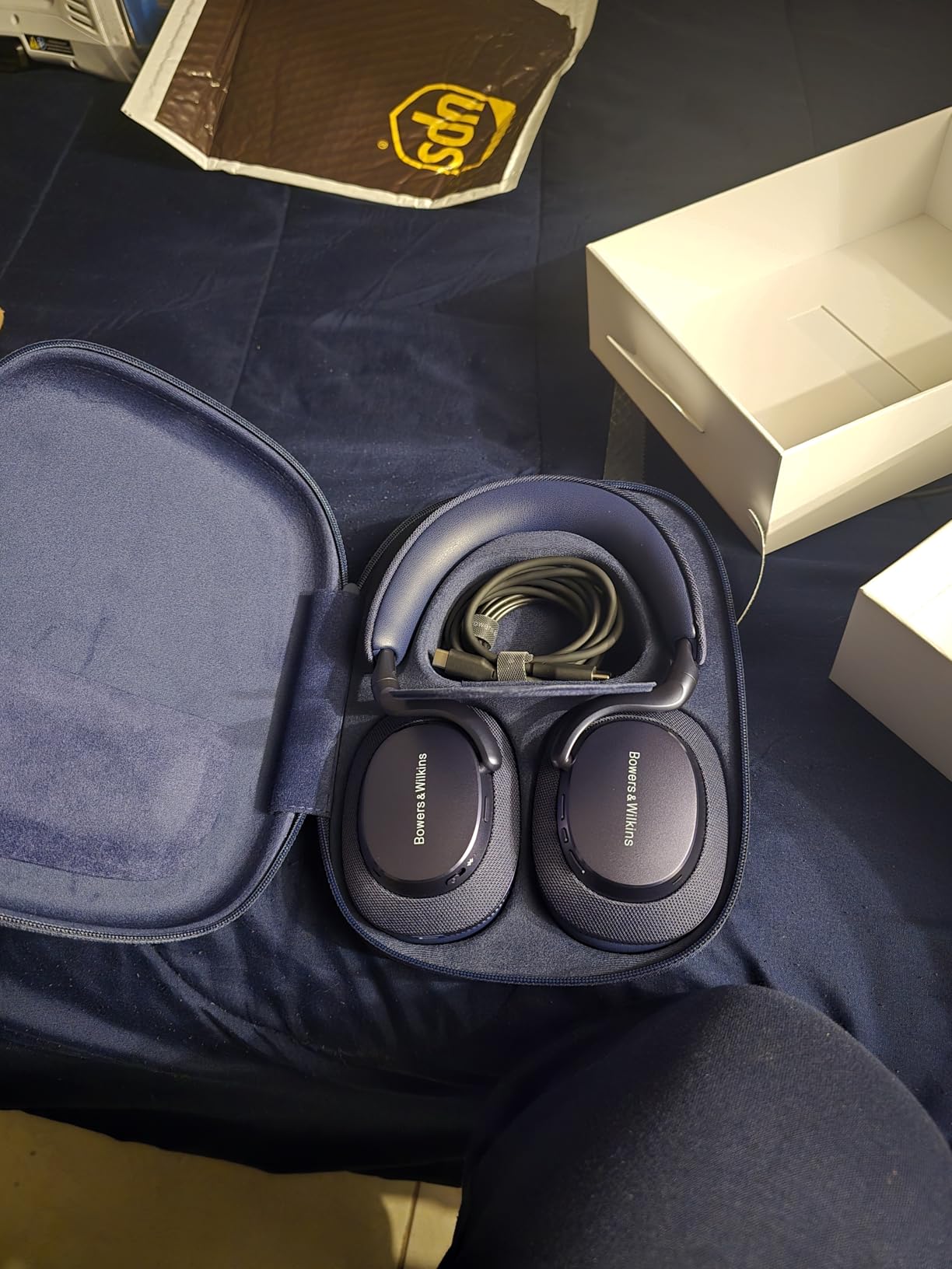 Bowers & Wilkins Px7 S3 Wireless Over-Ear Headphones, Frost Blue | Active Noise Cancelling High-Res Sound, Comfortable Fit, Bluetooth, Transparency Mode, 30-Hr Playtime, Quick Charge Support customer photo 1
