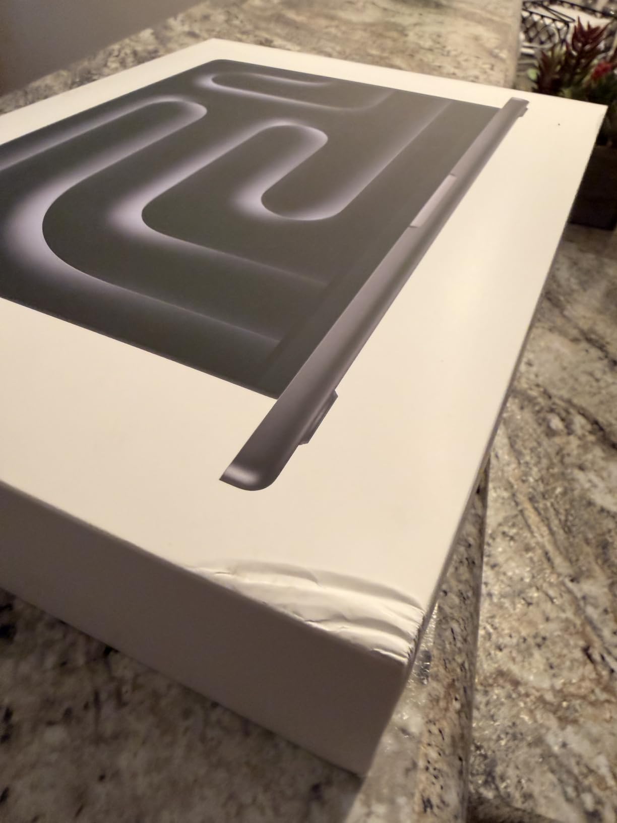 Apple 2025 MacBook Pro Laptop with Apple M5 chip with 10-core CPU and 10-core GPU: Built for AI, 14.2-inch Liquid Retina XDR Display, 24GB Unified Memory, 1TB SSD Storage; Silver customer photo 1
