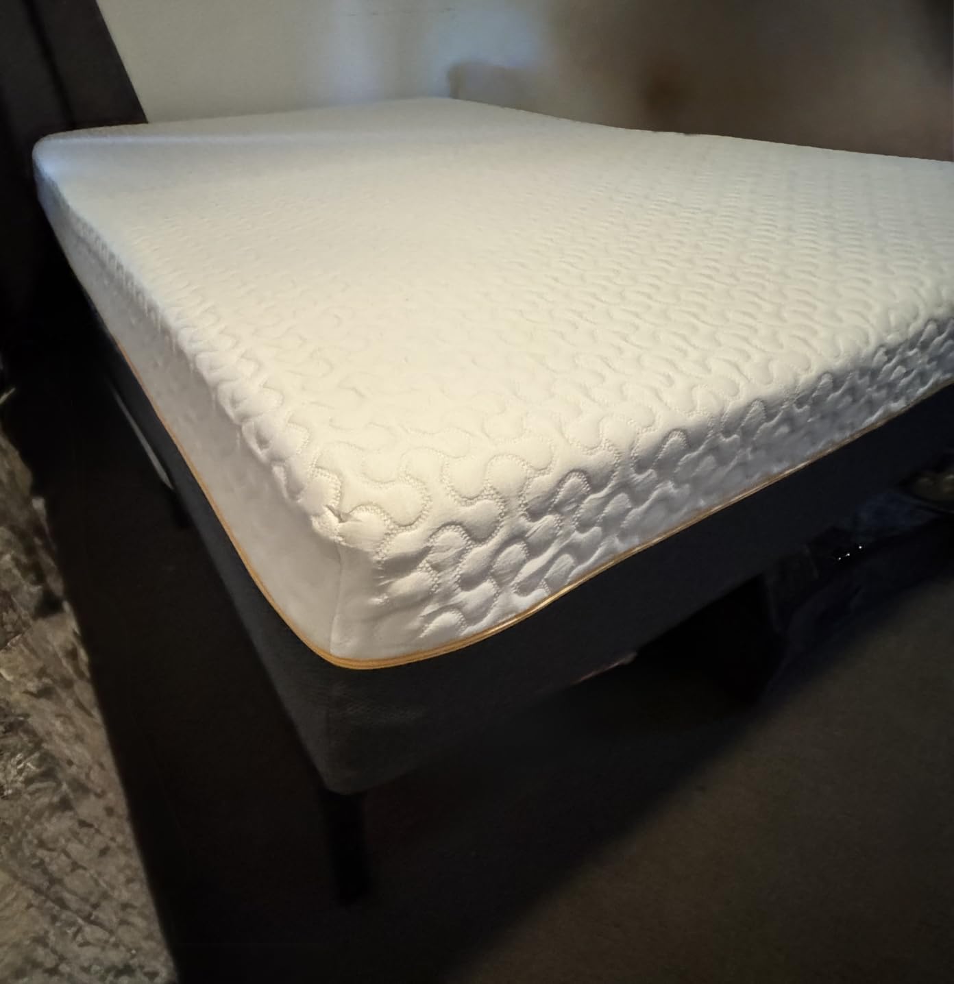14 Inch King Mattress, Cooling Gel Memory Foam Mattress in a Box | King Size Mattress for Couple, Motion Isolation, Pressure Relief, Tencel Cover, Medium Plush, CertiPUR-US Certified customer photo 2