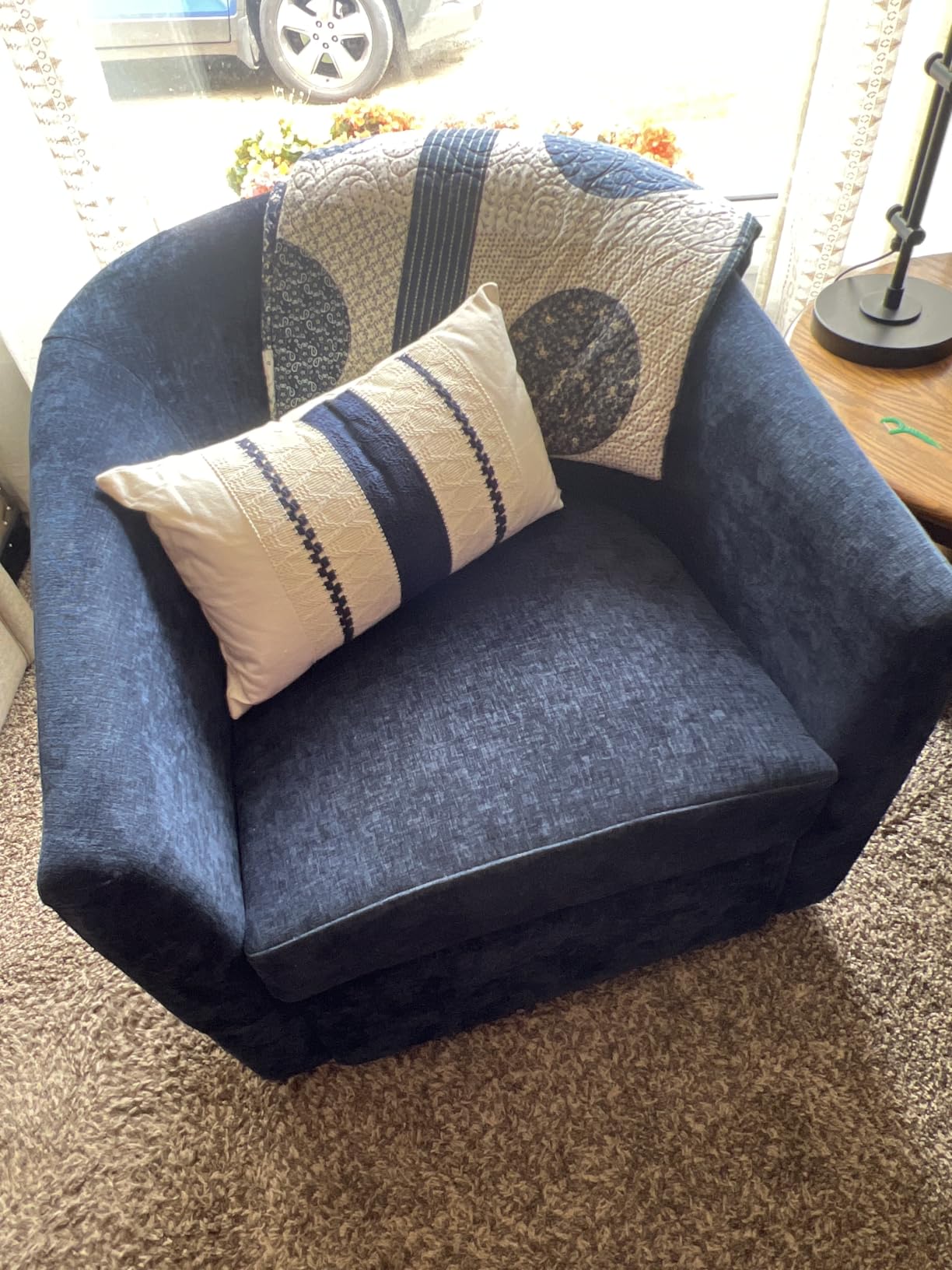 Zihanhome Chenille Swivel Accent Chair, Living Room Chairs, No Assembly Upholstered Armchair, 360°Rotating Barrel Chair for Bedroom, Apartment & Reading Nook (1, Dark Blue) customer photo 2