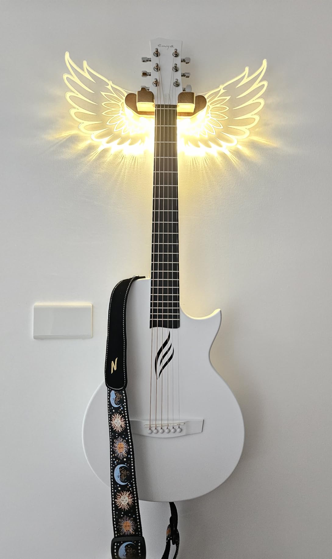 Enya NOVA GO SP1 Carbon Fiber 35-Inch Smart Acoustic-Electric Travel Guitar | AcousticPlus Technology, Built-In Effects, USB Recording, Built-In Bluetooth Speaker, Beginner Kit with Gig Bag Included customer photo 1