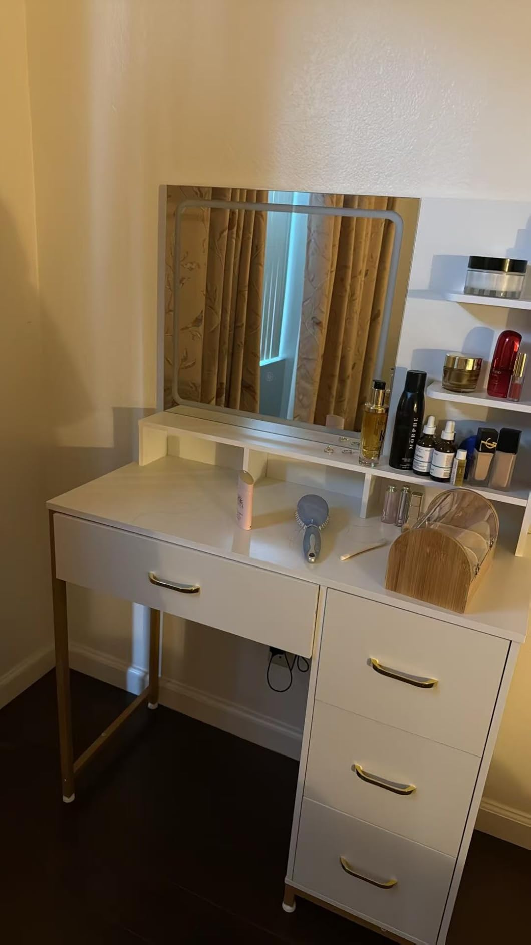 COMHOMA Vanity Desk with Mirror and Lights, Makeup Vanity Table with 4 Drawers & Storage Shelves, Large HD Mirror, 3 Color Modes & Adjustable Brightness, Modern Dressing Table for Bedroom, Pearl White customer photo 2