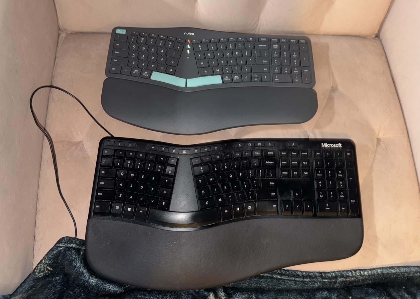 Nulea Ergonomic Split Keyboard Wireless Cushioned Wrist Rest Rechargeable customer photo 2
