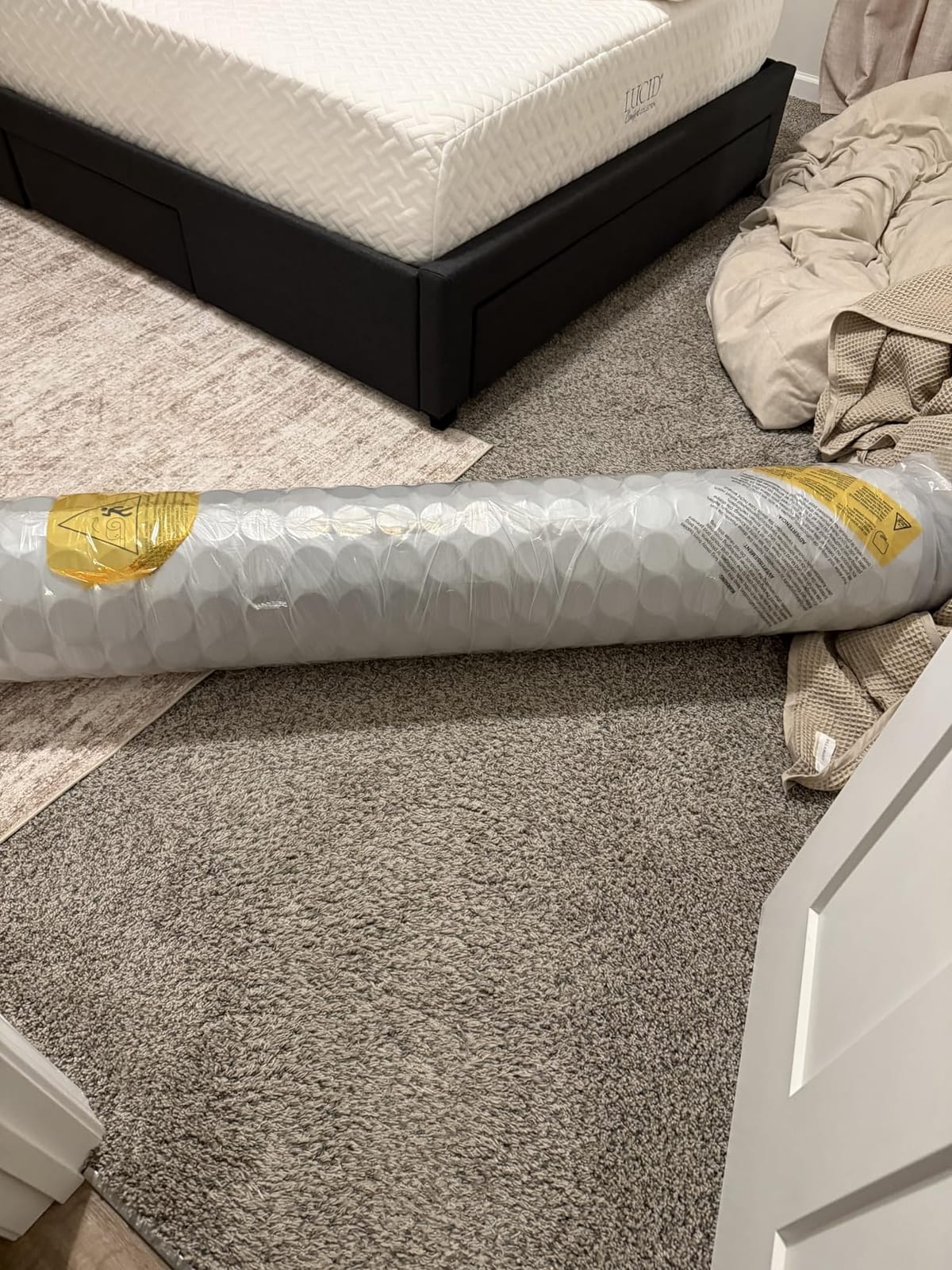 Sleepmax Plush Queen Mattress 14 Inch, Cooling Hybrid Mattress 1-Year Trial | Ergonomic Pressure Relief & Spine Alignment, Deep Sleep Bed in a Box for All Shapes, 365-Night Trial & Forever Warranty customer photo 2