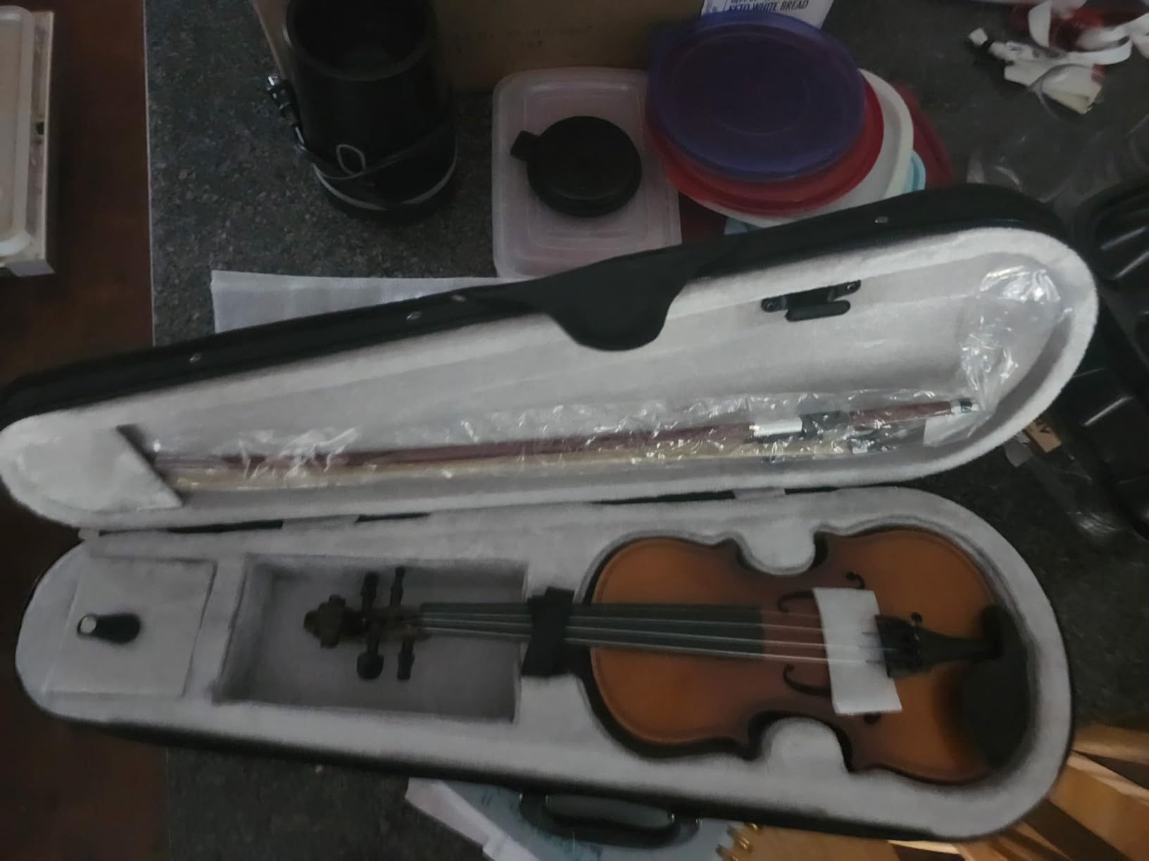 Vetimobato Handmade 4/4 Full Size Violin Set - Matte Finish Body Maple Neck Solid Wood Fittings Complete Kit with Case Bow Shoulder Rest, Strings for Beginners to Intermediate Players (4/4) customer photo 1