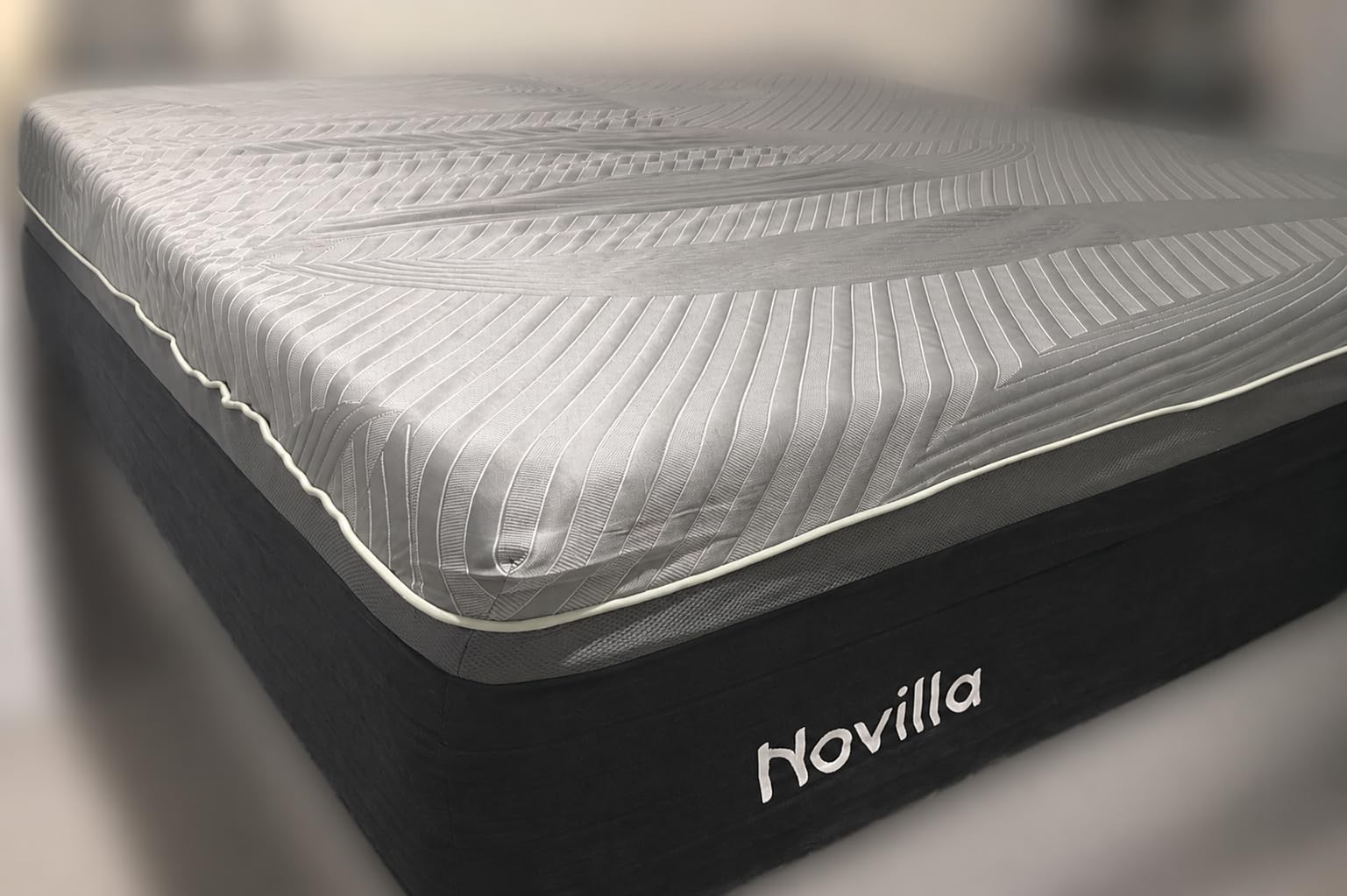 Novilla AiryFlow Queen Mattress 14 Inch, Gel Memory Foam Mattress Queen customer photo 2