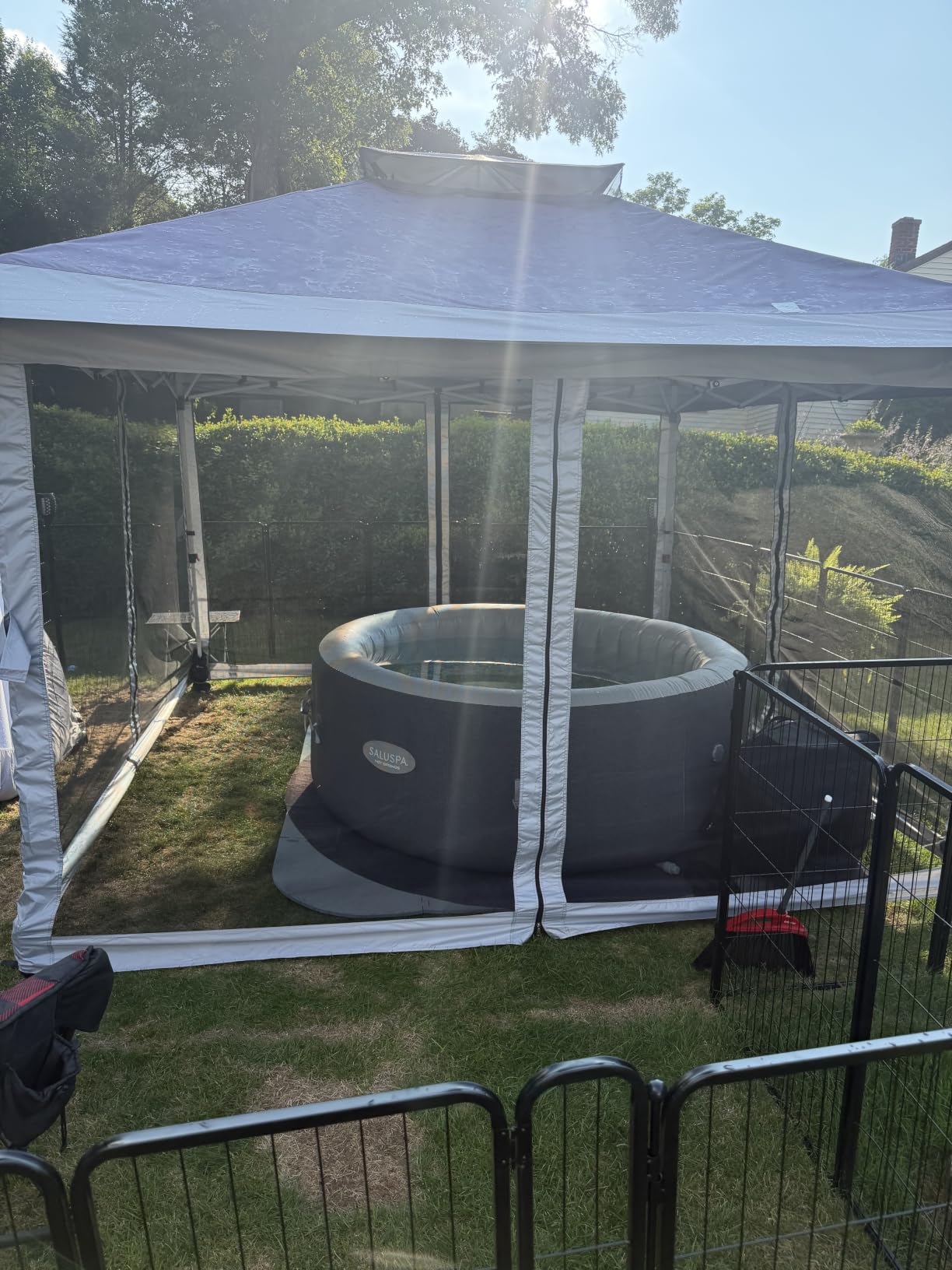 SaluSpa Hot Springs 4-6 Person Square Inflatable Hot Tub, Energy-Efficient customer photo 1
