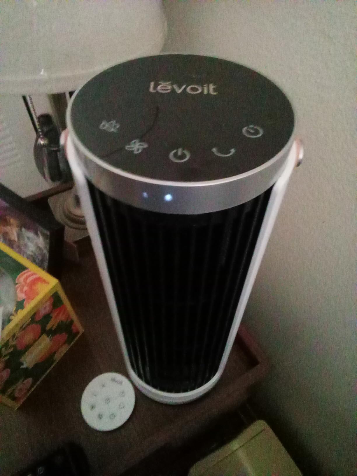 Levoit Tower Fan for Bedroom, 20dB Quiet Desk Fan, Portable Fan with 23ft/s | 3 Angles 4 Speeds Mini Oscillating Fan, DC Motor, Bladeless, Easy to Carry, Remoter, 12H Timer, for Home, Room, Office, White customer photo 2