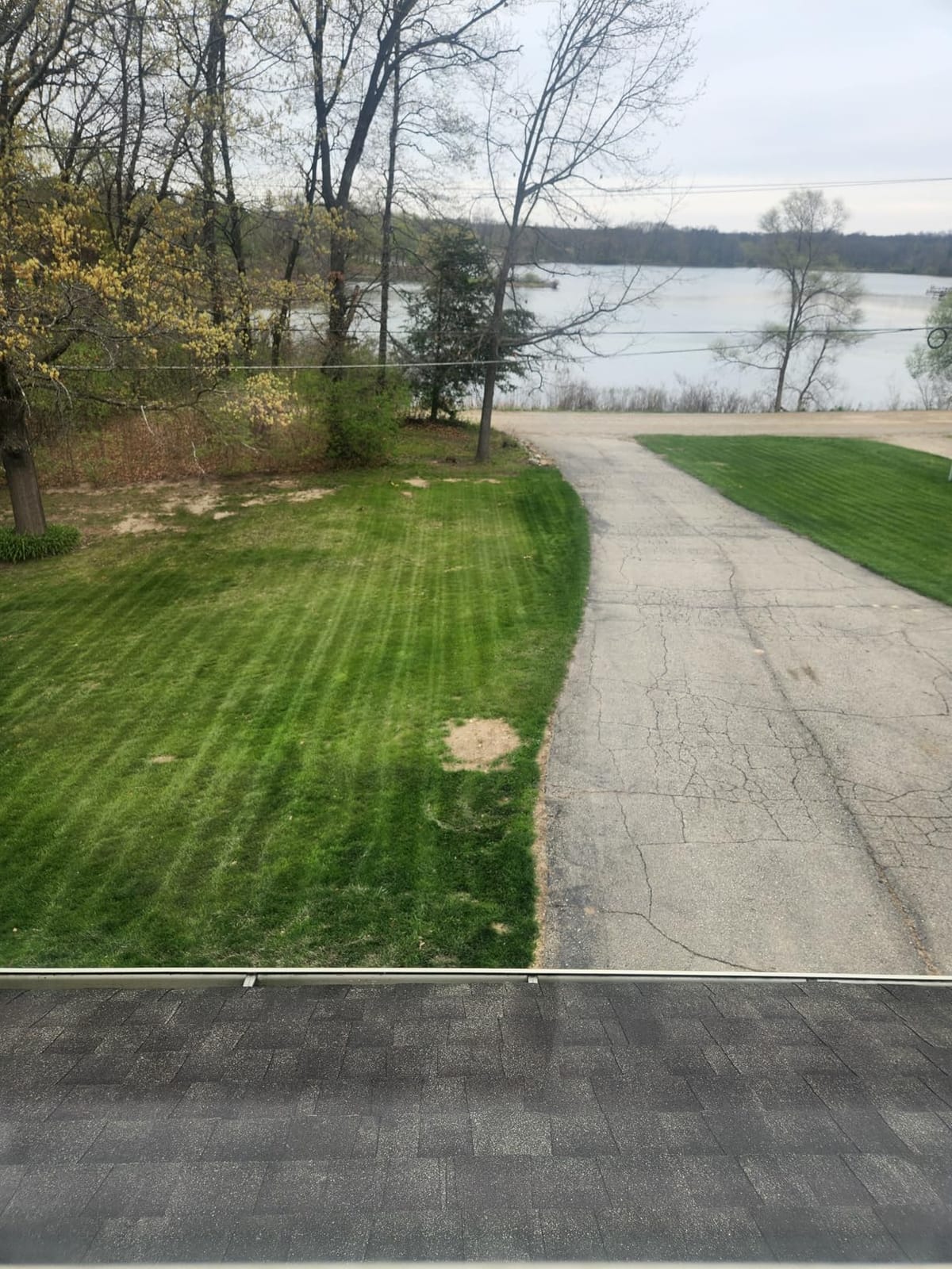 Mammotion LUBA 3 AWD 3000H Robot Lawn Mower with Garage (Ship Separately) | 360° LiDAR+NetRTK+AI Vision, Wire Free for 0.75 Acre, AWD for 80% Slopes, 30 Multi-Zone Management, Cutting Height 2.2