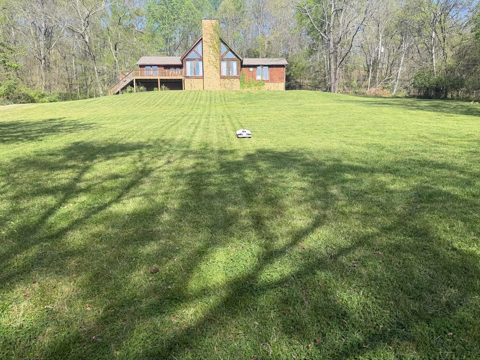 Mammotion LUBA 3 AWD 3000H Robot Lawn Mower with Garage (Ship Separately) | 360° LiDAR+NetRTK+AI Vision, Wire Free for 0.75 Acre, AWD for 80% Slopes, 30 Multi-Zone Management, Cutting Height 2.2