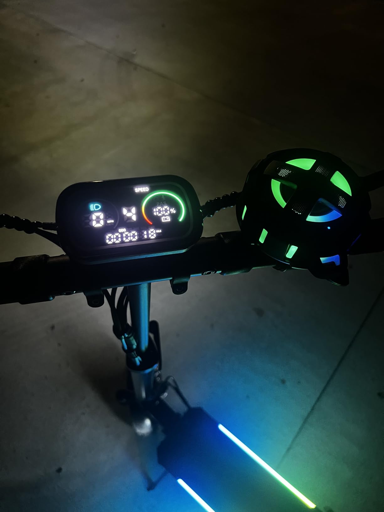 ECOROAD ES6 Electric Scooter Adults, 1000W Peak Motor Up to 31 MPH | 40 Miles Range, 10