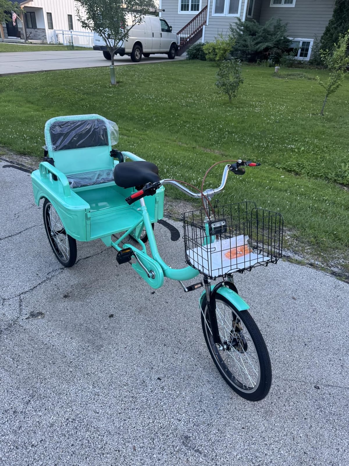 MOOITZ Adult Tricycle, 20 Inch 3-Wheel Bikes Carrying Passengers and Cargo, Trike for Adults with Front Baskets for Women, Seniors, Men, Low Step-Through Cruiser Bike for Cycling, Outing, Picnic customer photo 1