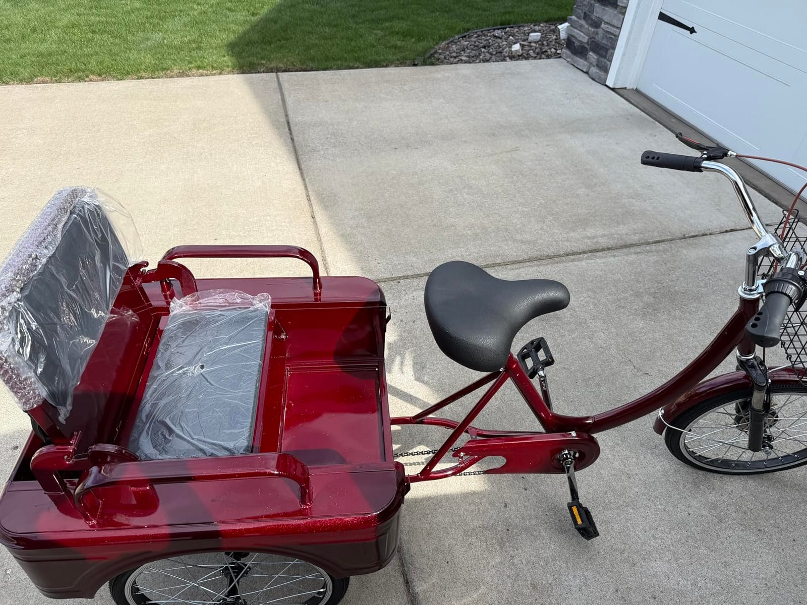 MOOITZ Adult Tricycle, 20 Inch 3-Wheel Bikes Carrying Passengers and Cargo, Trike for Adults with Front Baskets for Women, Seniors, Men, Low Step-Through Cruiser Bike for Cycling, Outing, Picnic customer photo 2