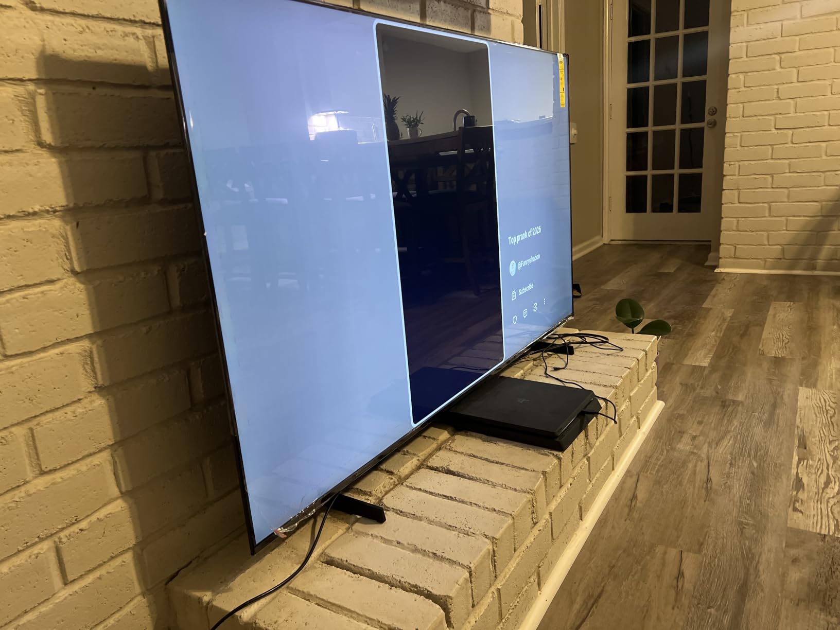 Samsung 43-Inch Class U8000H Series Crystal UHD, 4K, Smart TV, 2026 Model | Samsung Vision AI Companion, Crystal Processor 4K, Endless Free Content, Motion Xcelerator, Color Booster, 4K Upscaling customer photo 2