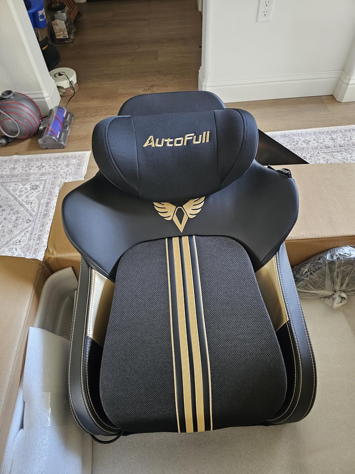 AutoFull M6 Ultra+ 2.0 Gaming Chair - World First with Shiatsu Massage | 720° Mechanical Armrests, Dynamic Lumbar Support, Adjustable Headrest | Ventilated & Heated customer photo 2