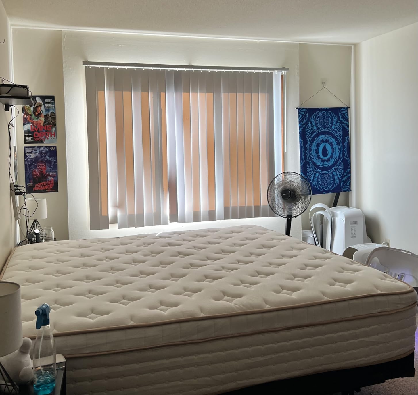 BedStory Hybrid Mattress King 12 Inch - Low Motion Transfer for Couples - Orthopedic Lumbar Support & Pressure Relief - CertiPUR-US Certified Non-Toxic Materials customer photo 1