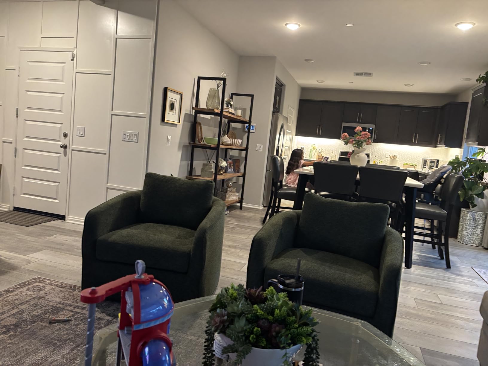 MINCETA Accent Chairs, Oversized Swivel Barrel Chairs, Beige | 360° Swivel Accent Chairs, Modern Reading Club Chairs with Metal Base, Upholstered Single Sofa for Living Room, No Assembly customer photo 1