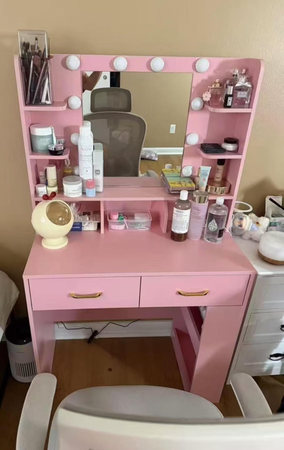 COMHOMA Vanity Desk with 3-Way Mirror and Lights, Makeup Vanity with 360° View Mirror, 3 Lighting Modes, 6 Drawers, Storage Cabinet Fluted Wood Vanity Table with Jewelry Hook for Women Girls customer photo 2