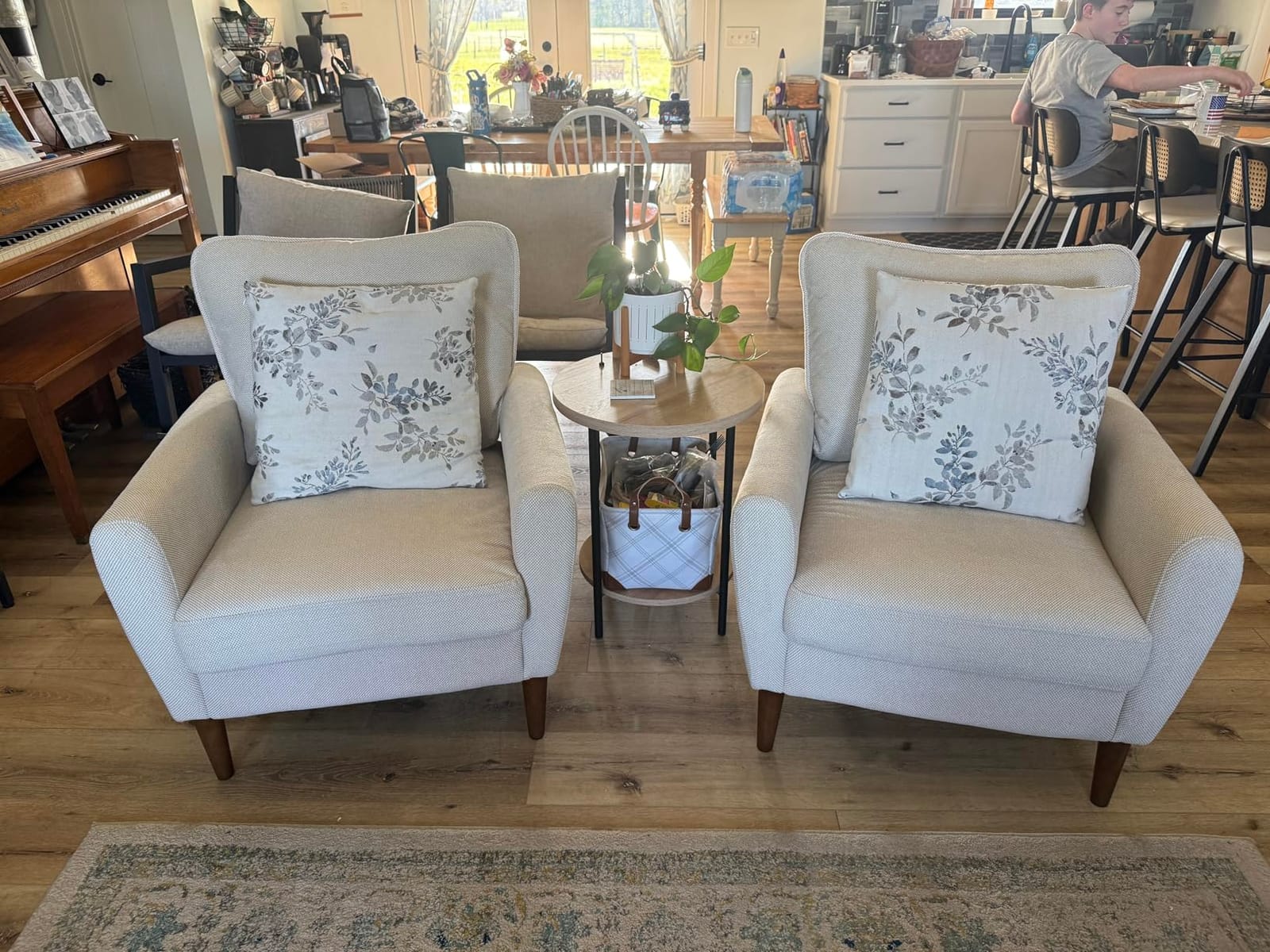 OLIXIS Comfy Accent Chair for Living Room Bedroom and Waiting Room, Upholstered Mid-Century Reading Chair with Pillow and Solid Wood Legs, Wide Singe Modern Lounge Sofa, Cream Beige customer photo 2