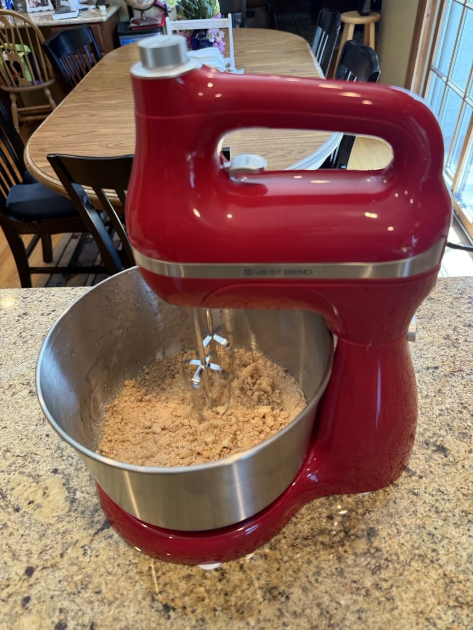 West Bend Two Sweet 2-in-1 Hand & Stand Mixer, 11 Speeds with Turbo Boost, 4.4 Qt Rotating Bowl, Dough Hooks, Beaters & Whisk, Tilt-Head Design, 550 Peak Watts customer photo 2